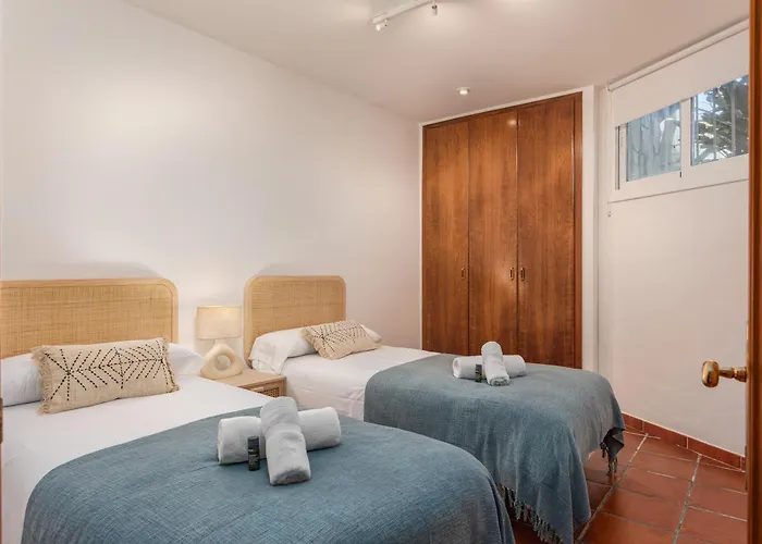 Flateli Far De S'arenella * Vall de Santa Creu